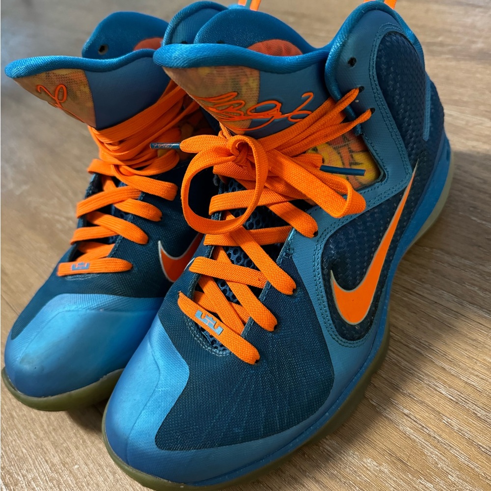 Nike MEN High-Top Sneakers - Blue and Orange